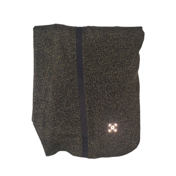 RARE Lululemon Pace Breaker Shorts XL Green Black - Picture 12 of 12